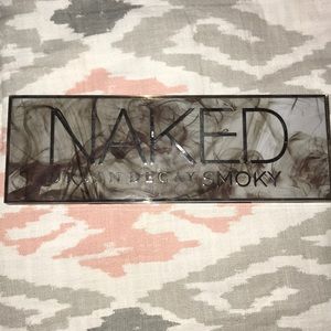 Urban Decay Smoky Eyeshadow Palette